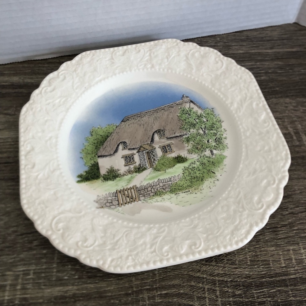 Vtg Staffordshire Plate with Cottage Design